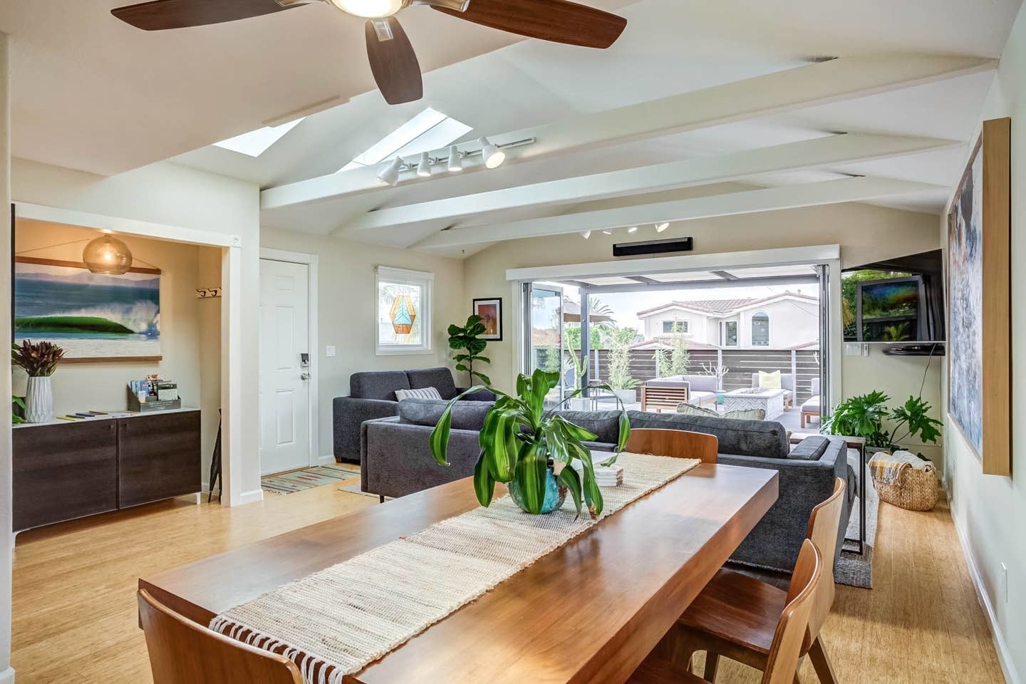 1835 Mackinnon Avenue Front House-A - 1 property image